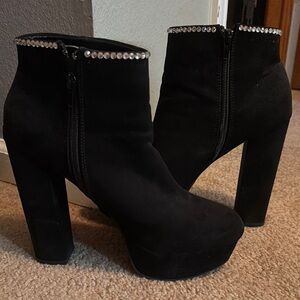 Elegant Black Ankle Boots with rhinestone Detail